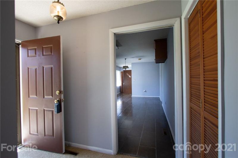 617 Lancer Ct, Concord, NC 28027