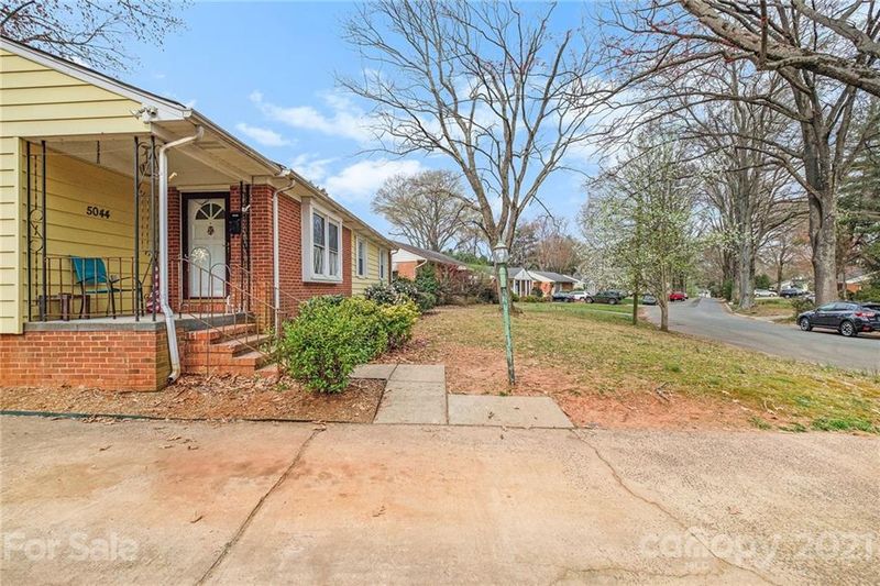 5044 Baylor Dr, Charlotte, NC 28210