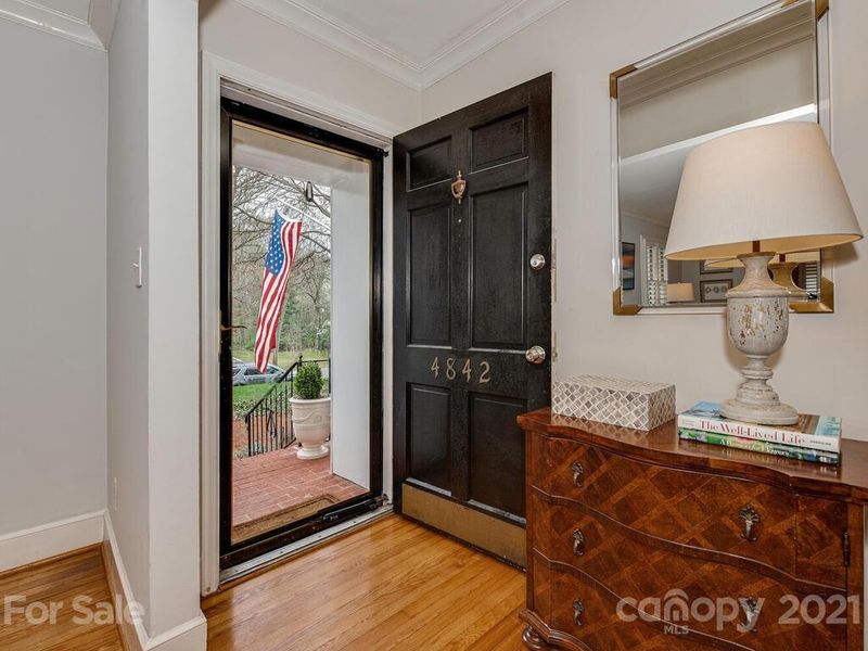 4842 Stafford Cir, Charlotte, NC 28211