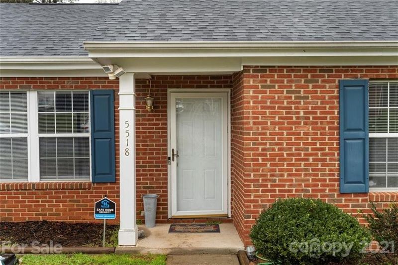 5518 Alpine Ln, Charlotte, NC 28269