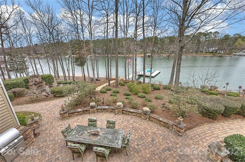 173 Brawley Harbor Pl, Mooresville, NC 28117