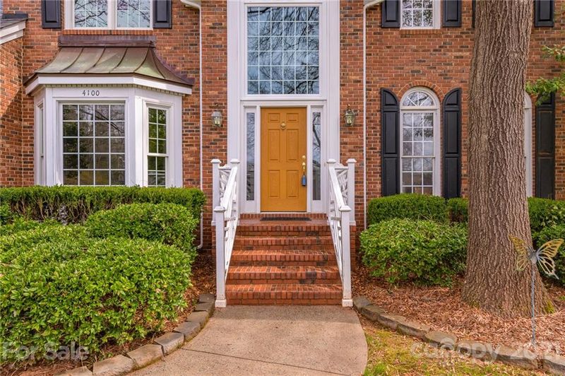 4100 Olde Roxbury Dr, Matthews, NC 28105