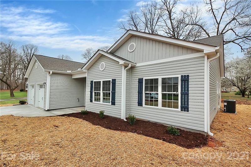 2540 Ashe Ave, Kannapolis, NC 28083