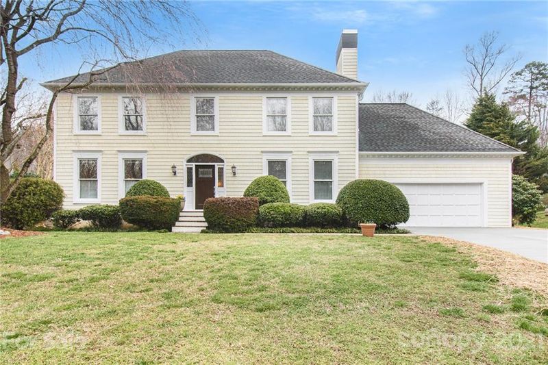 190 37th Avenue Pl NW, Hickory, NC 28601