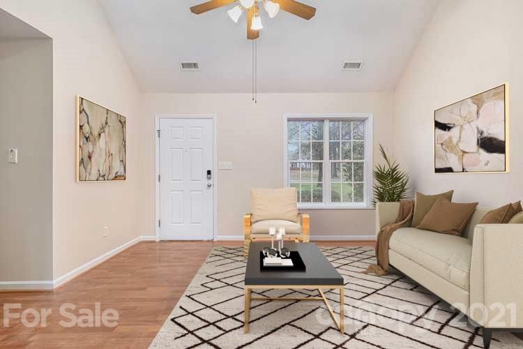 920 Forest Dr, Marshville, NC 28103