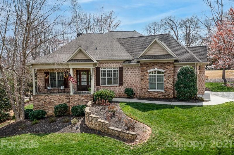 7619 Turnberry Ln, Stanley, NC 28164