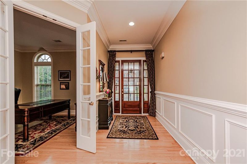 8017 Lansford Rd, Charlotte, NC 28277