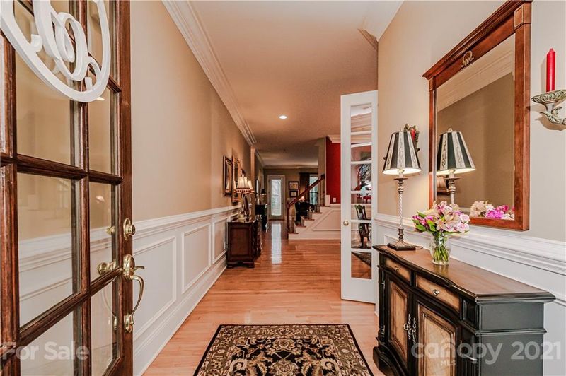 8017 Lansford Rd, Charlotte, NC 28277