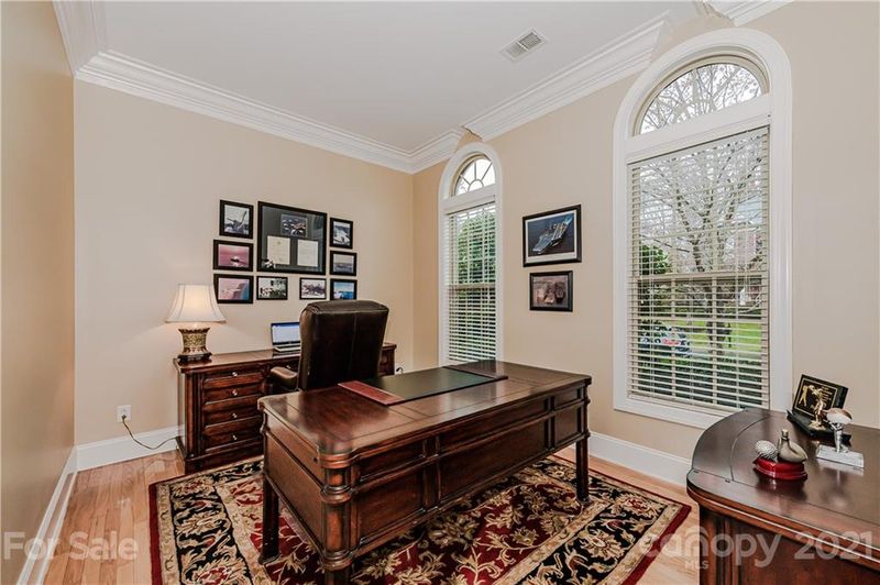 8017 Lansford Rd, Charlotte, NC 28277