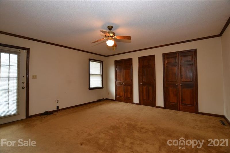 502 Eastminster Dr, Kannapolis, NC 28083