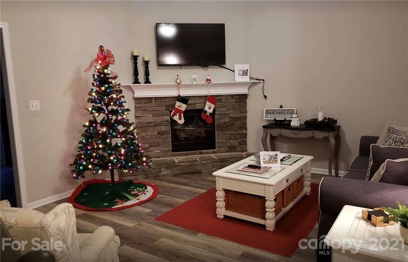423 Amir Cir, Matthews, NC 28105