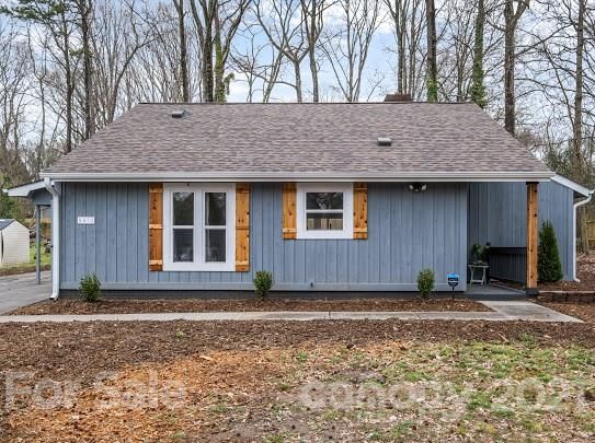 5812 Falstaff Dr, Charlotte, NC 28227