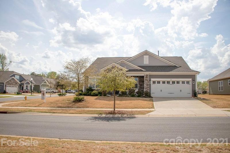 701 Blue Violet Ln, Belmont, NC 28012