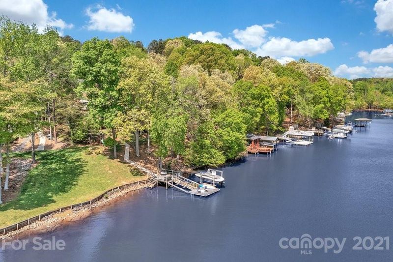 16123 Tana Tea Cir, Tega Cay, SC 29708