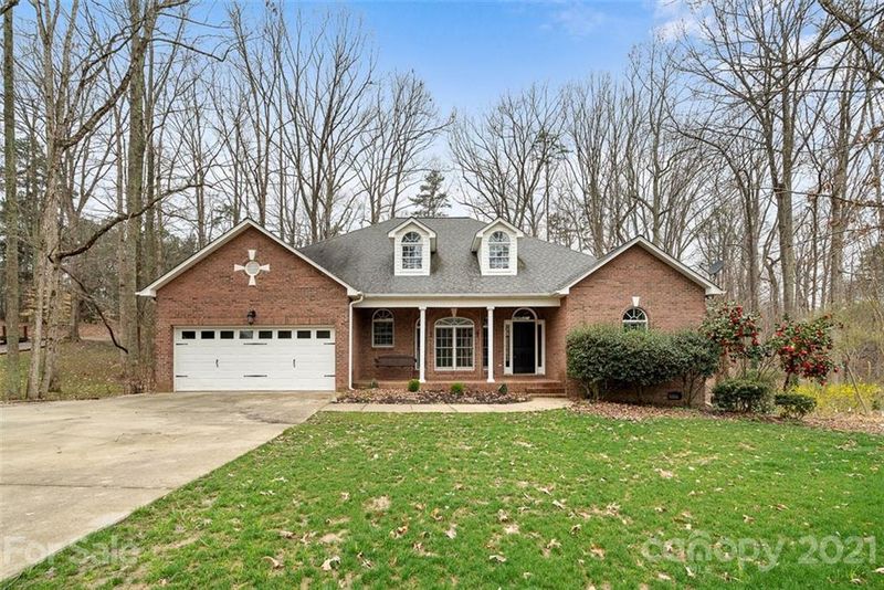 4563 Long Cove Dr, Denver, NC 28037