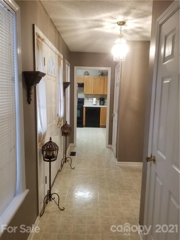 408 Clemons Ave, Maiden, NC 28650