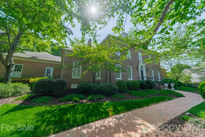 9119 Winged Bourne Rd, Charlotte, NC 28210