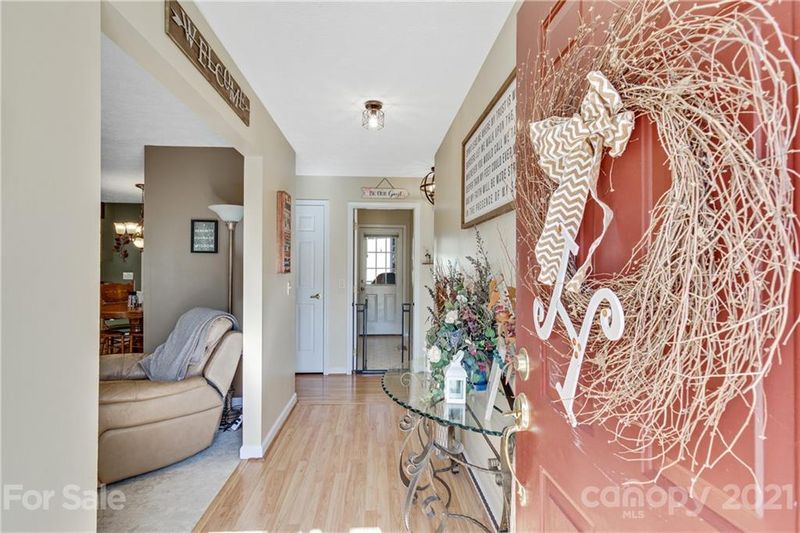 5349 Waterlynn Dr, Clover, SC 29710