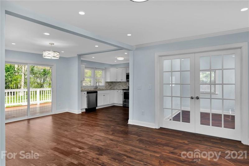 208 S Broome St, Waxhaw, NC 28173