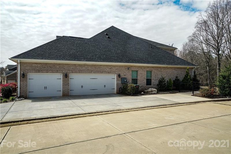 4084 Thames Cir, Fort Mill, SC 29715