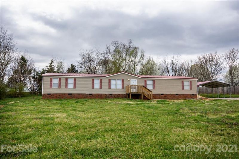 121 Northfield Rd, Statesville, NC 28625