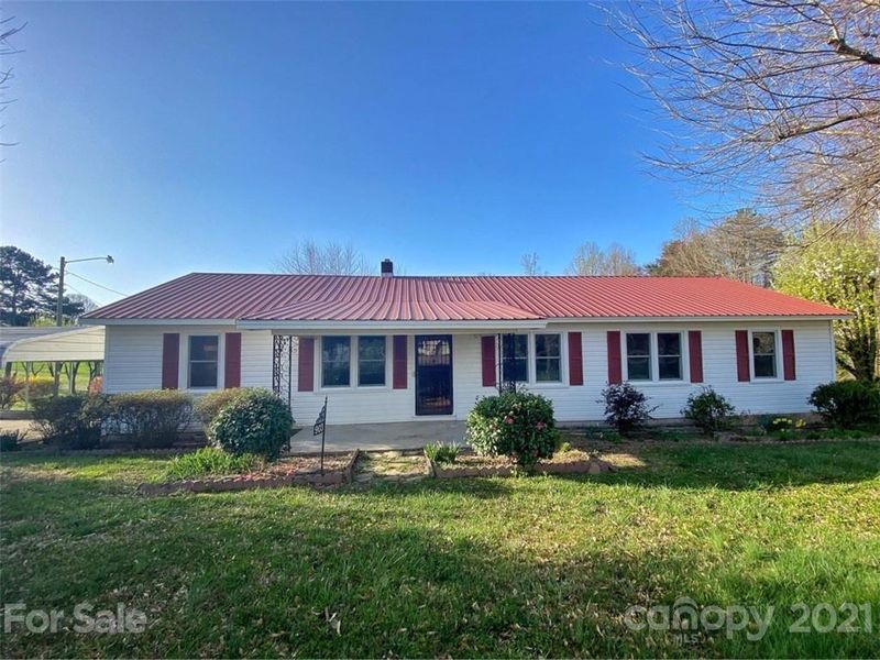 903 Delview Rd, Cherryville, NC 28021