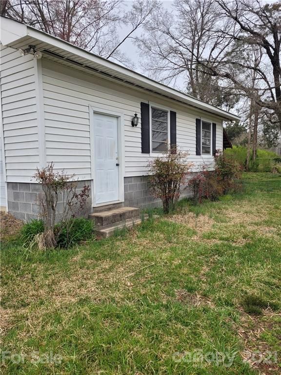 2851 Lane St, Kannapolis, NC 28083