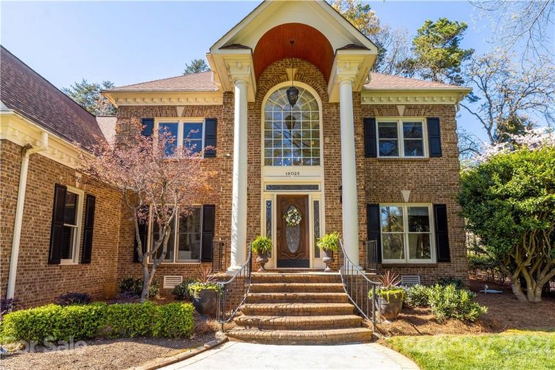 19025 Double Eagle Dr, Cornelius, NC 28031