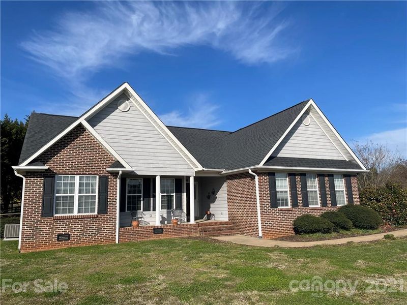5058 Butner Dr, Hickory, NC 28602