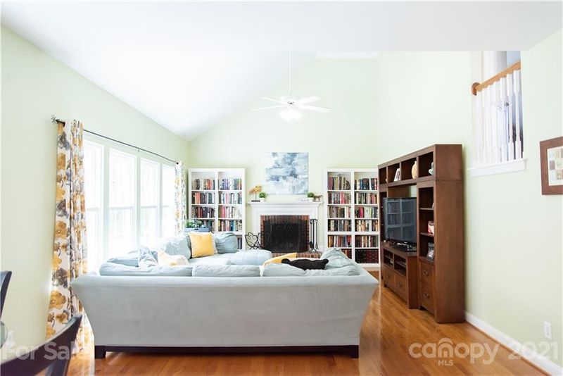 20330 Berry Cir, Cornelius, NC 28031