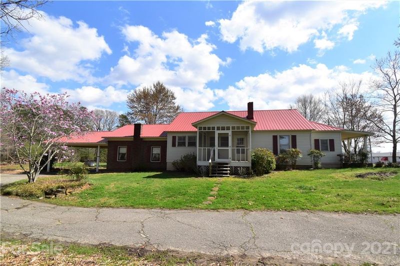 4462 Henry Dellinger Rd, Maiden, NC 28650