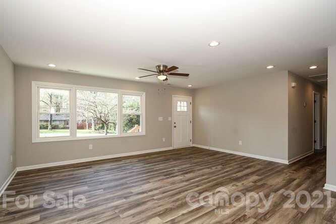4426 Hamilton Cir, Charlotte, NC 28216