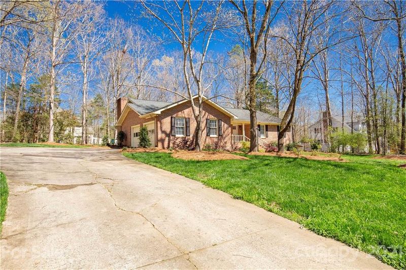 1894 Sardis Dr, Lancaster, SC 29720