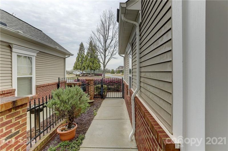 44461 STE 100 Oriole Dr, Indian Land, SC 29707