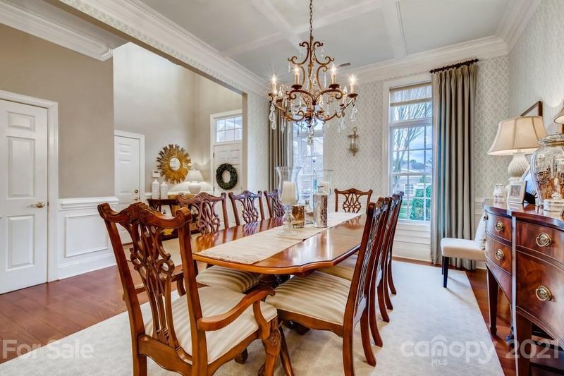6213 Wakehurst Rd, Charlotte, NC 28226