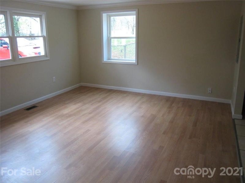 3714 Thompson St, Newton, NC 28658