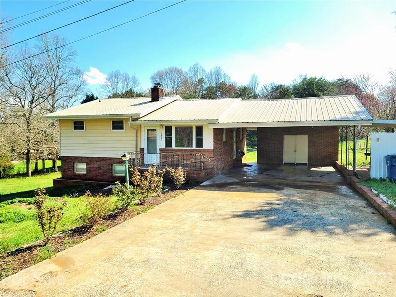 1907 Eckard Ave, Newton, NC 28658