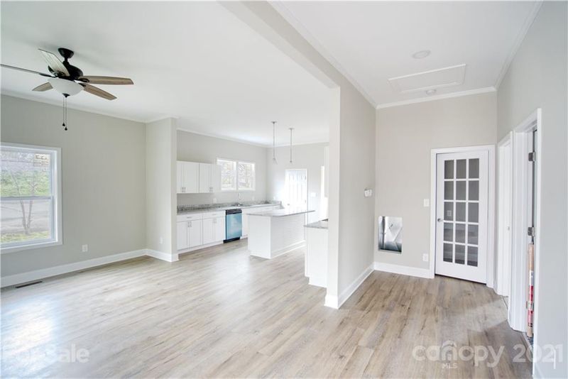 90 5th St, Cramerton, NC 28032