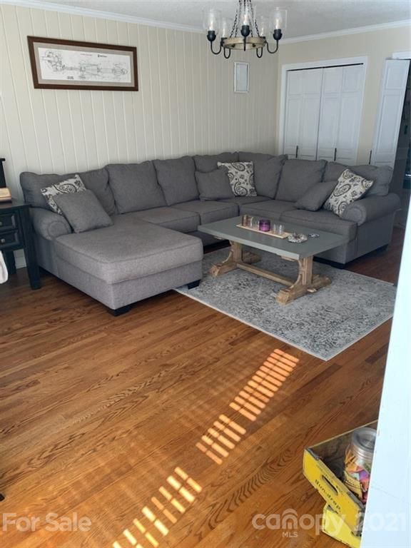 1210 Hillside Dr, Gastonia, NC 28052