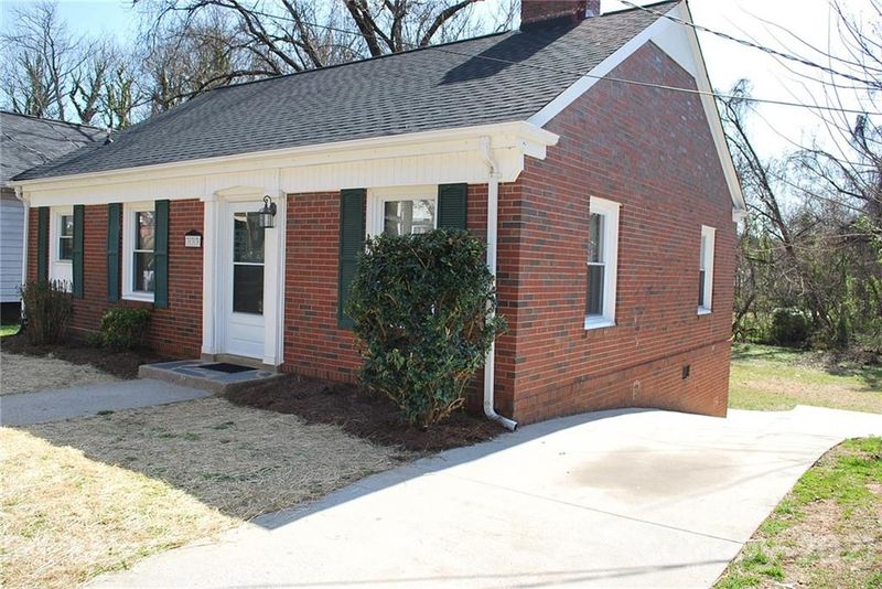 333 Brevard St, Statesville, NC 28677