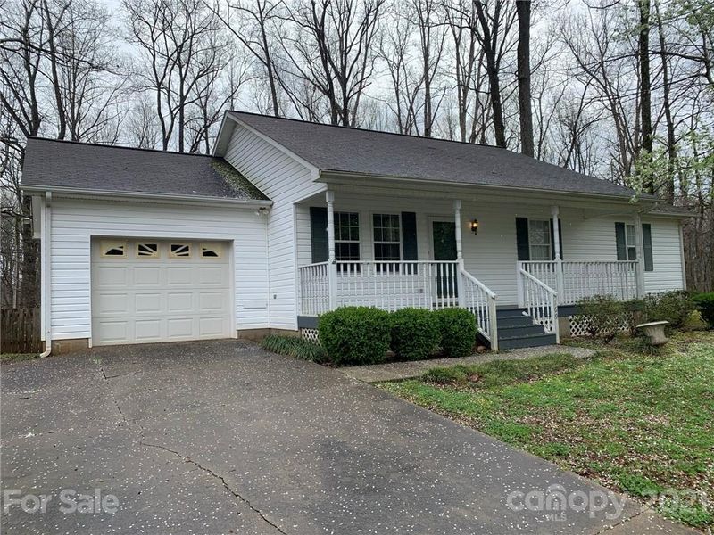 169 Dj Dr, Statesville, NC 28625