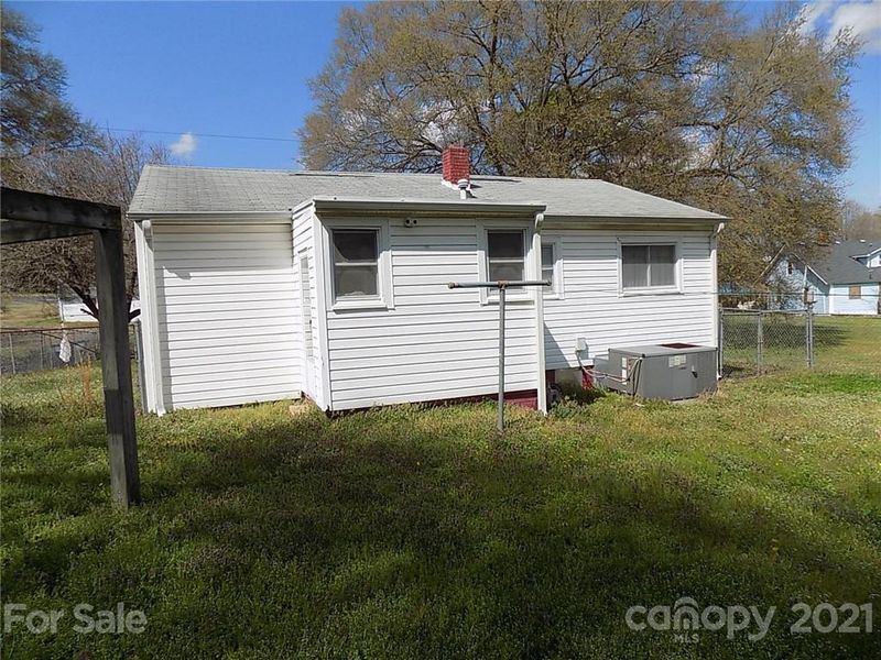 1215 Ware Ave, Gastonia, NC 28052
