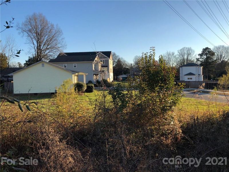 525 Belton St, Charlotte, NC 28209