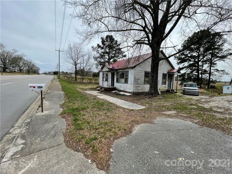 1632 Flat Creek Rd, Lancaster, SC 29720