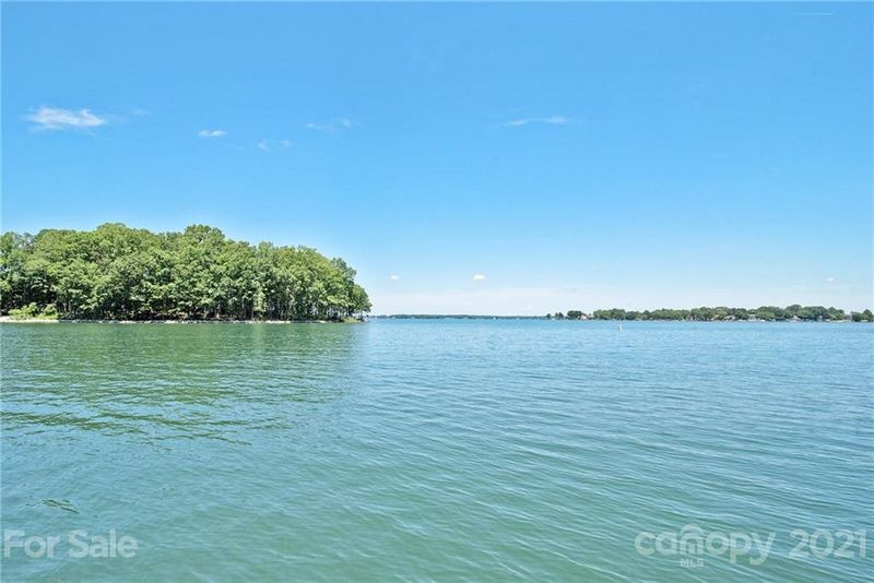 20357 Harborgate Ct #212, Cornelius, NC 28031