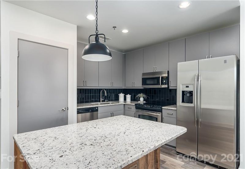 333 Trade St #1005, Charlotte, NC 28202