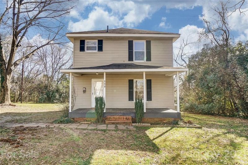 201 Bell St, Mount Holly, NC 28120