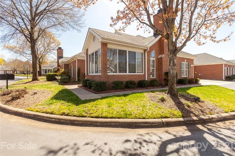 11402 Olde Turnbury Ct, Charlotte, NC 28277