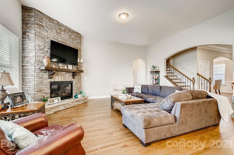 2698 Silver Stone Ln, Denver, NC 28037