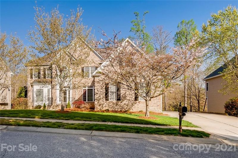 9936 Legolas Ln, Charlotte, NC 28269